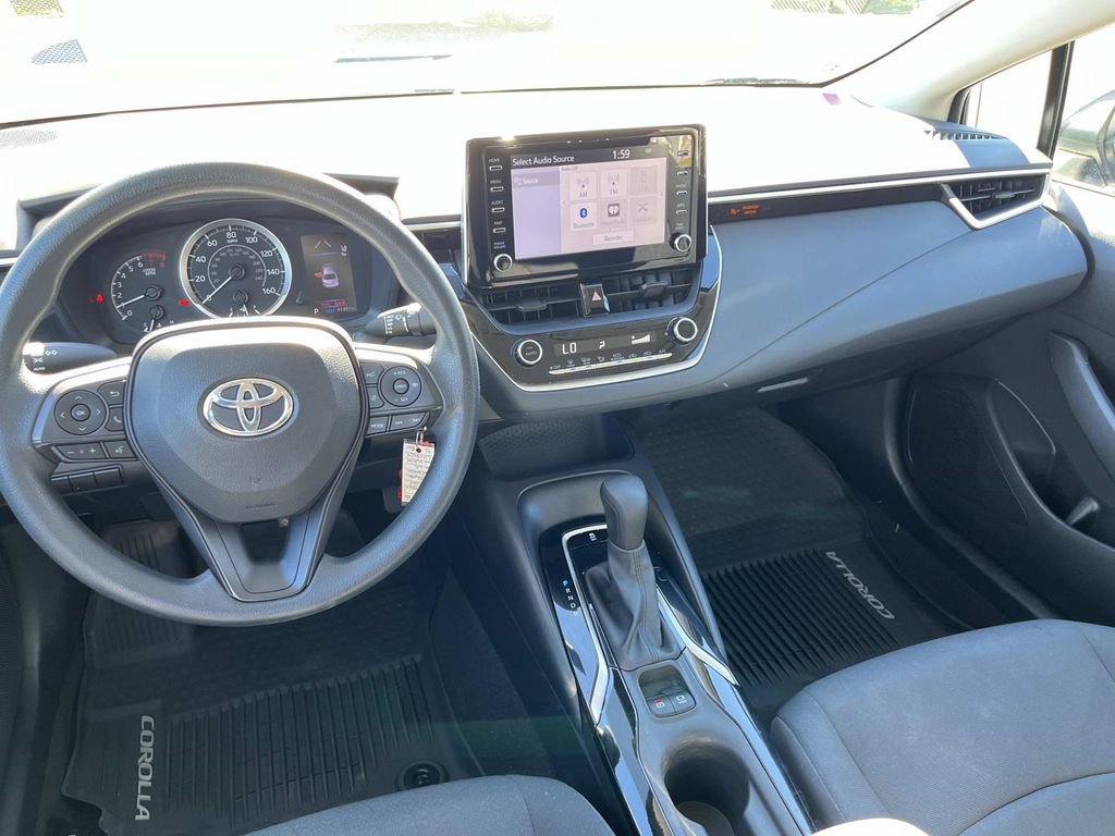 Used 2020 Toyota Corolla LE image 13