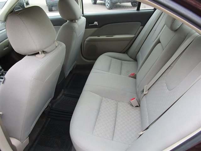 Used 2012 Ford Fusion S FWD image 12