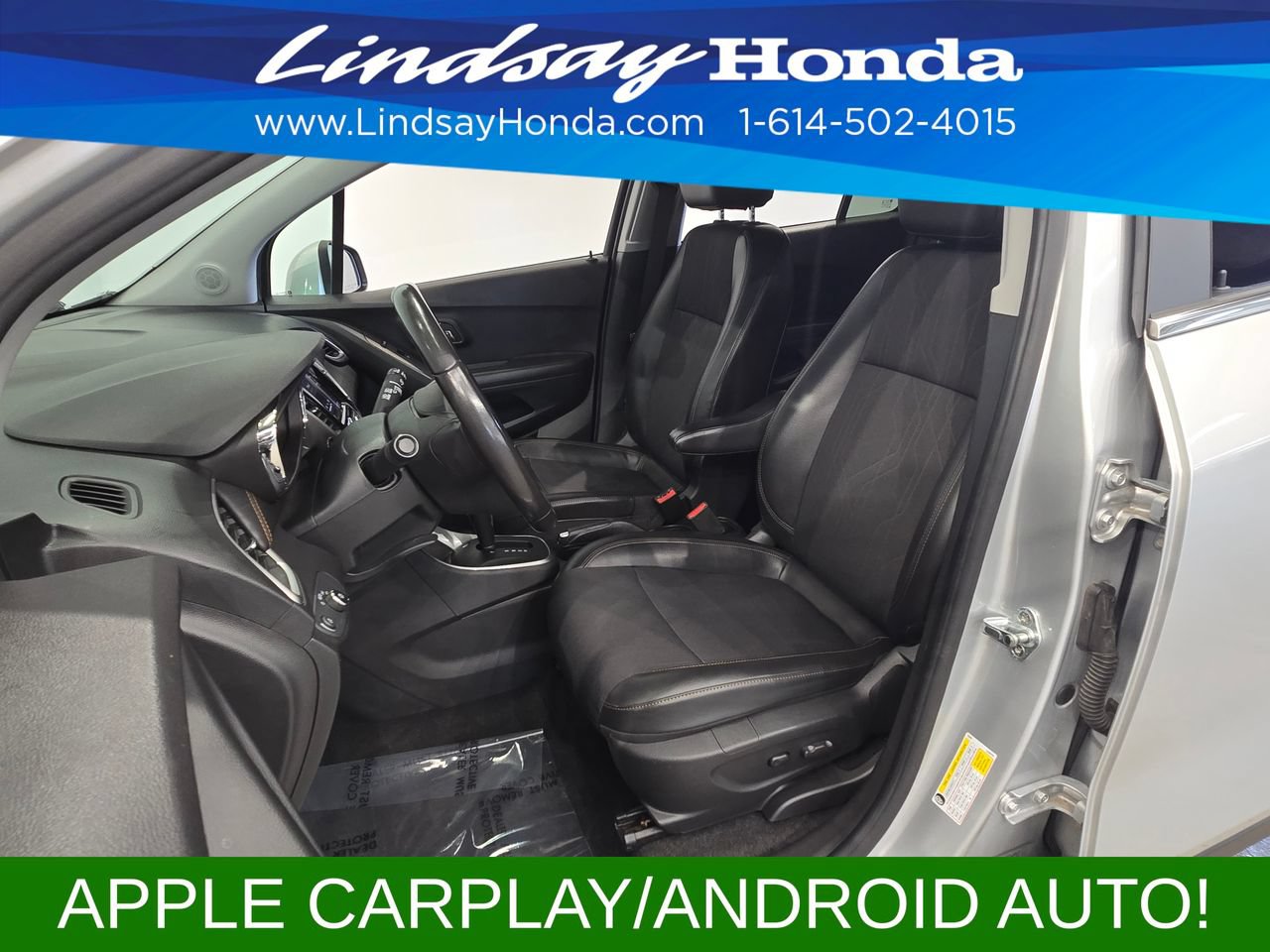 Used 2020 Chevrolet Trax LT w/ LT Convenience Package FWD image 11