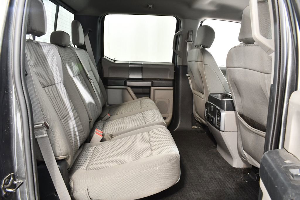 Used 2019 Ford F150 XLT w/ Equipment Group 302A Luxury AWD/4WD image 19