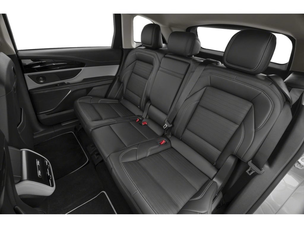 Used 2025 Lincoln Nautilus Reserve w/ Jet Appearance Package AWD/4WD image 8