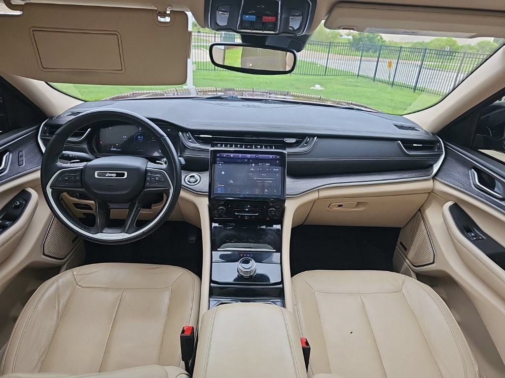 Used 2021 Jeep Grand Cherokee L Limited RWD image 29