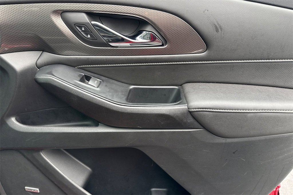 Used 2023 Chevrolet Traverse Premier image 27