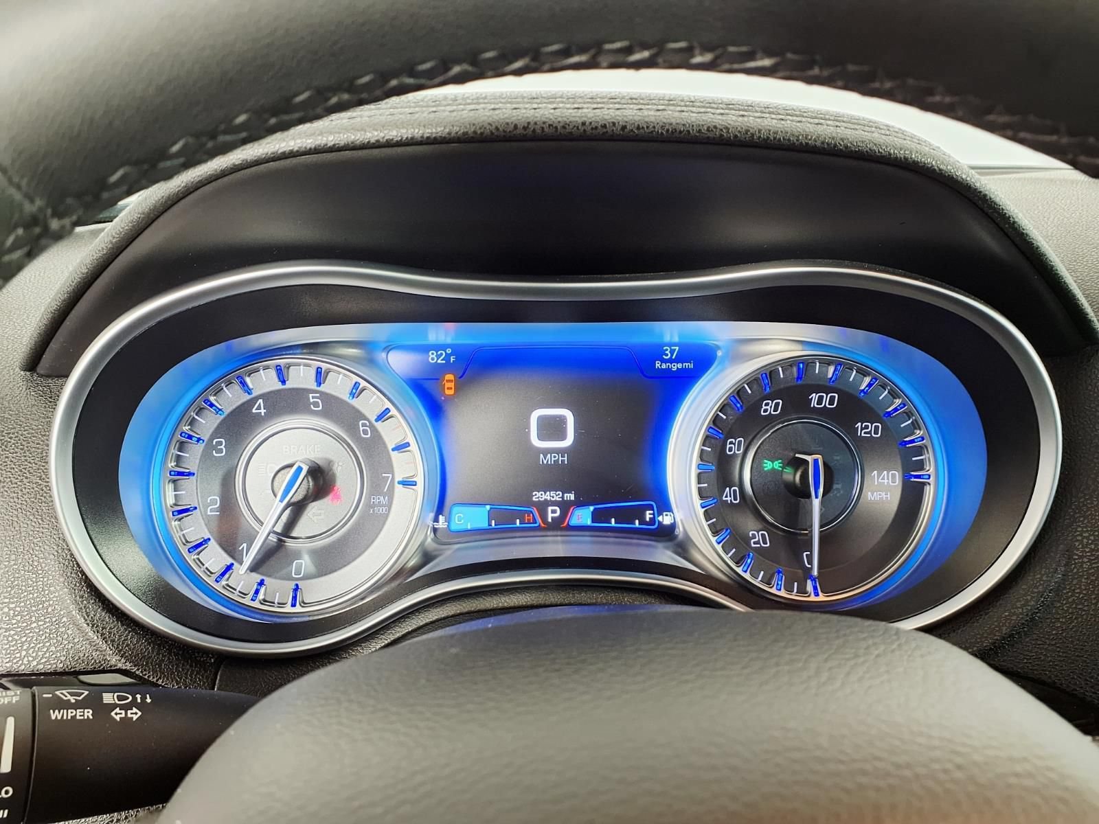Used 2023 Chrysler 300 Touring RWD image 18