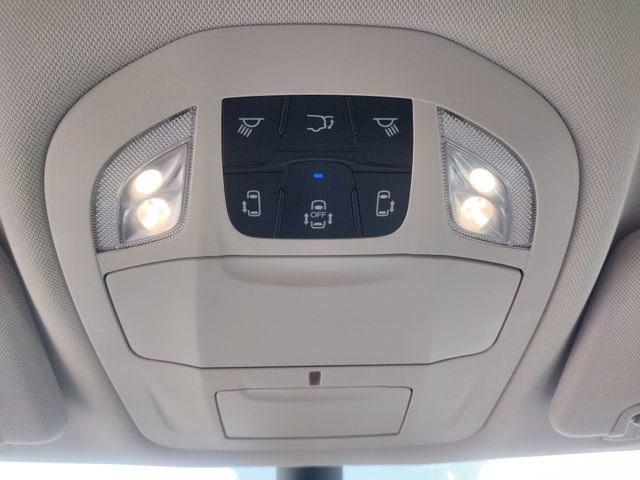 Used 2024 Chrysler Pacifica Touring-L FWD image 65