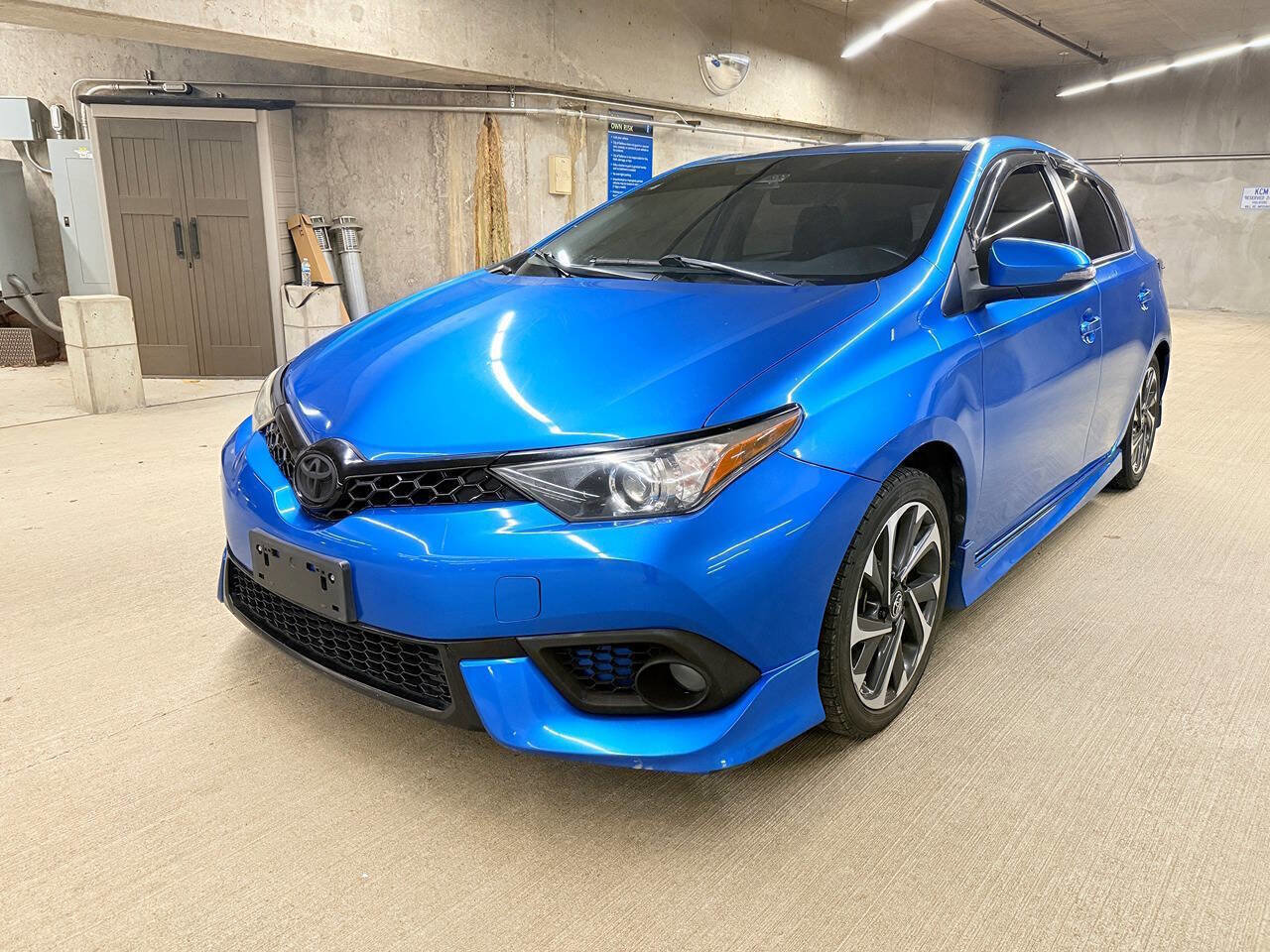 Used 2018 Toyota Corolla iM w/ Carpet Mat Package (TMS) video 1