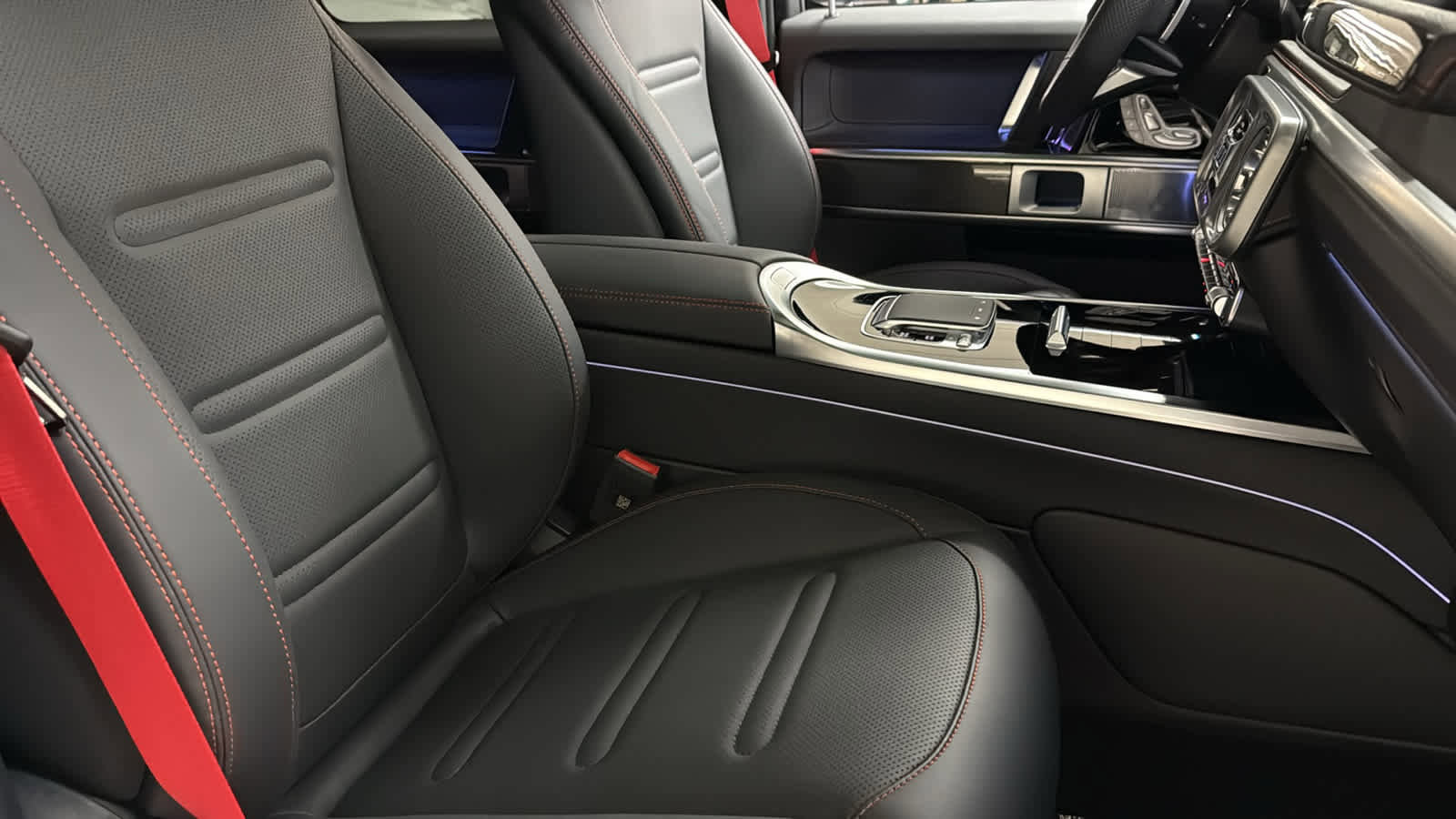 New 2026 Mercedes-Benz G 550 image 34