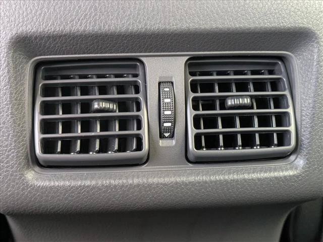 Used 2024 Toyota Camry XLE w/ Navigation Package FWD image 18