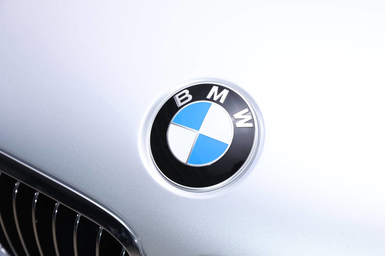 Used 2004 BMW M3 Coupe image 27