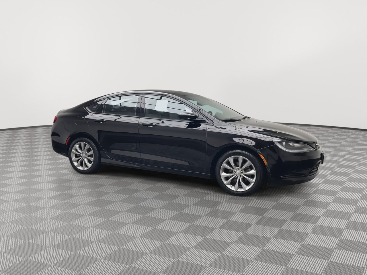 Used 2015 Chrysler 200 S FWD image 34