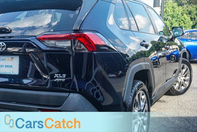 Used 2020 Toyota RAV4 XLE Premium AWD/4WD image 7