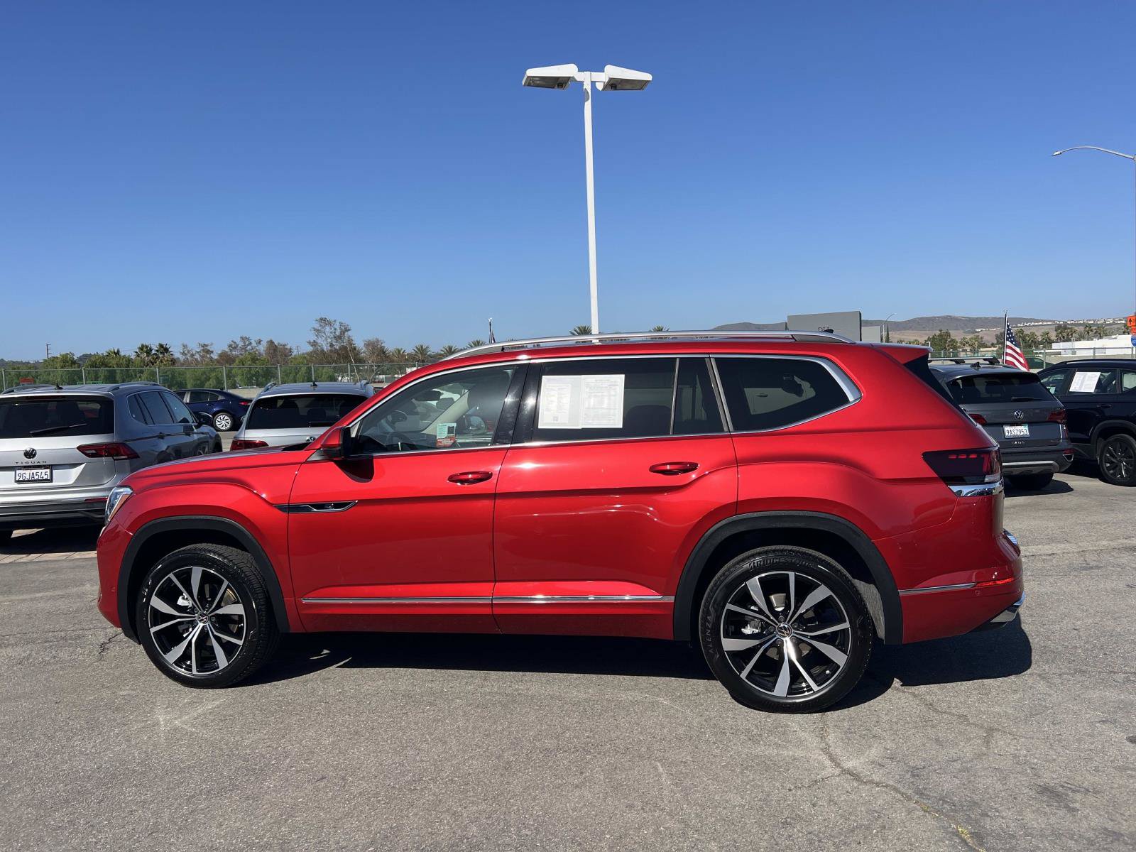 Certified 2025 Volkswagen Atlas SEL Premium R-Line AWD/4WD image 2