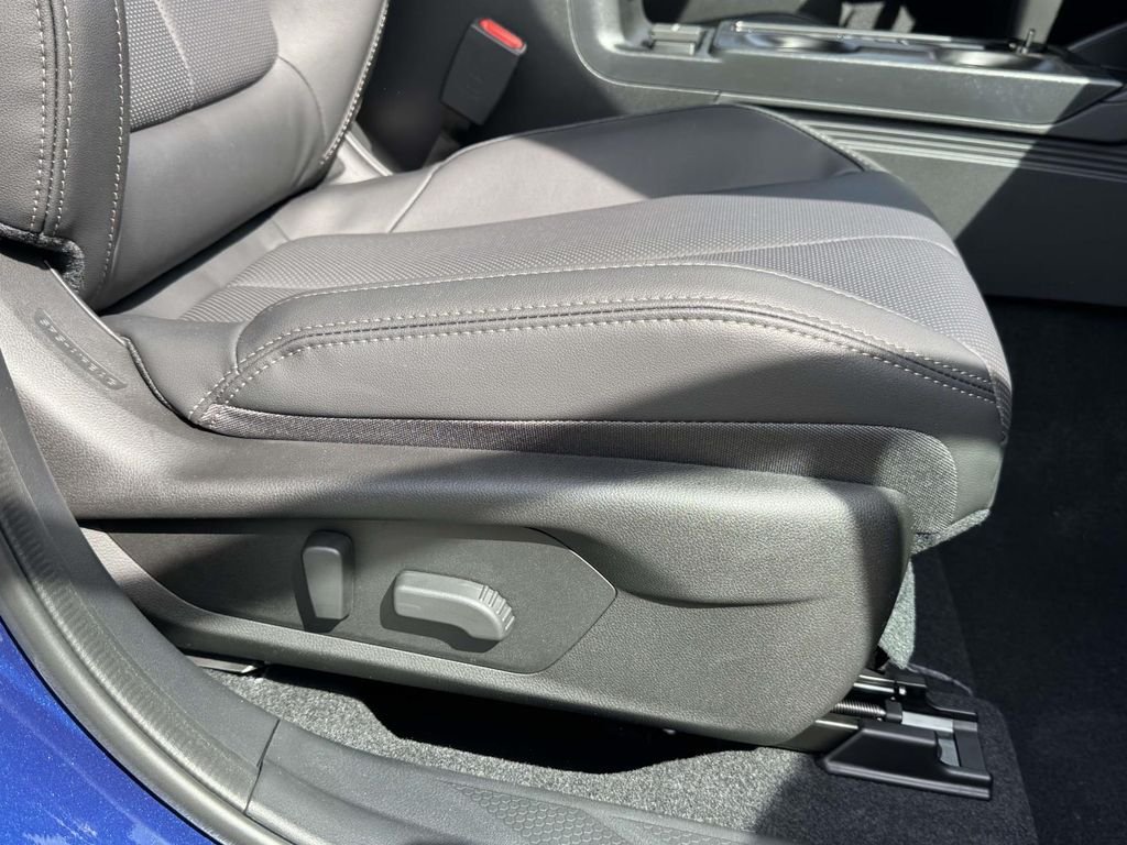 New 2026 Subaru Outback Limited AWD/4WD image 9