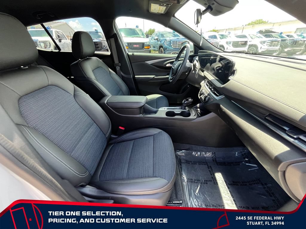 Used 2025 Buick Envista Preferred w/ Convenience I Package FWD image 20