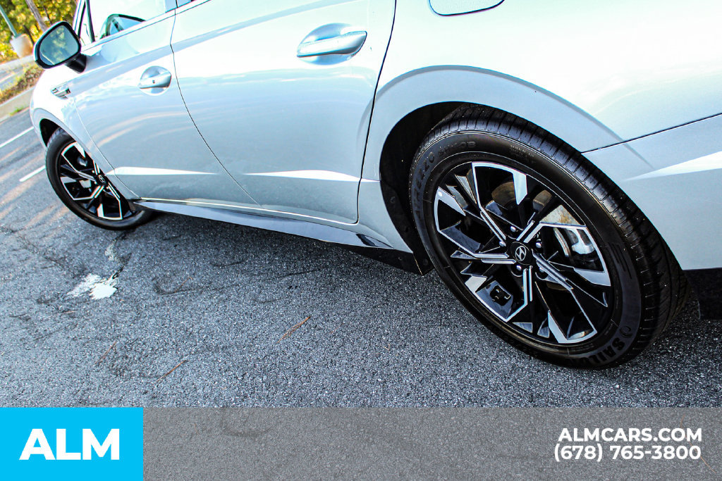 Used 2025 Hyundai Sonata SEL FWD image 14