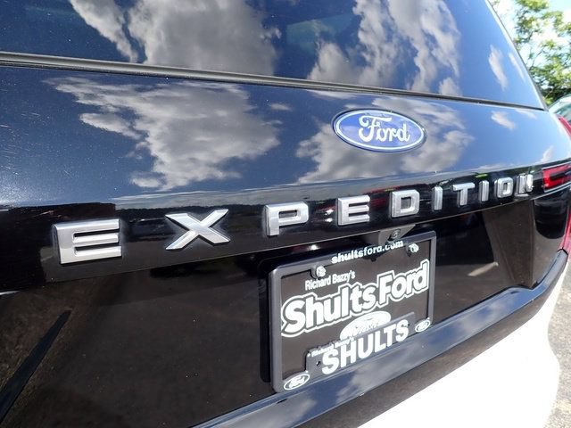 Used 2025 Ford Expedition Max Platinum w/ Driver's Package AWD/4WD image 5
