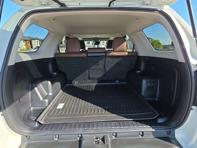 Used 2022 Toyota 4Runner Limited w/ Convenience Package (TMS) AWD/4WD image 31