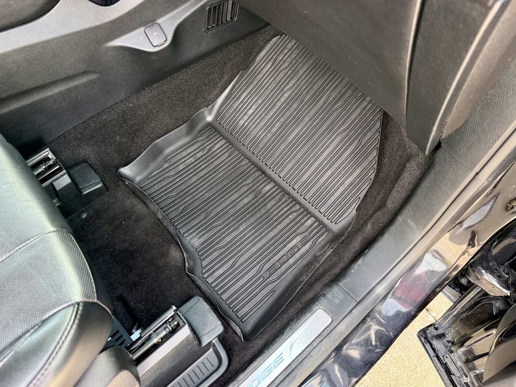 Used 2019 Ford Edge Titanium w/ Equipment Group 301A image 21