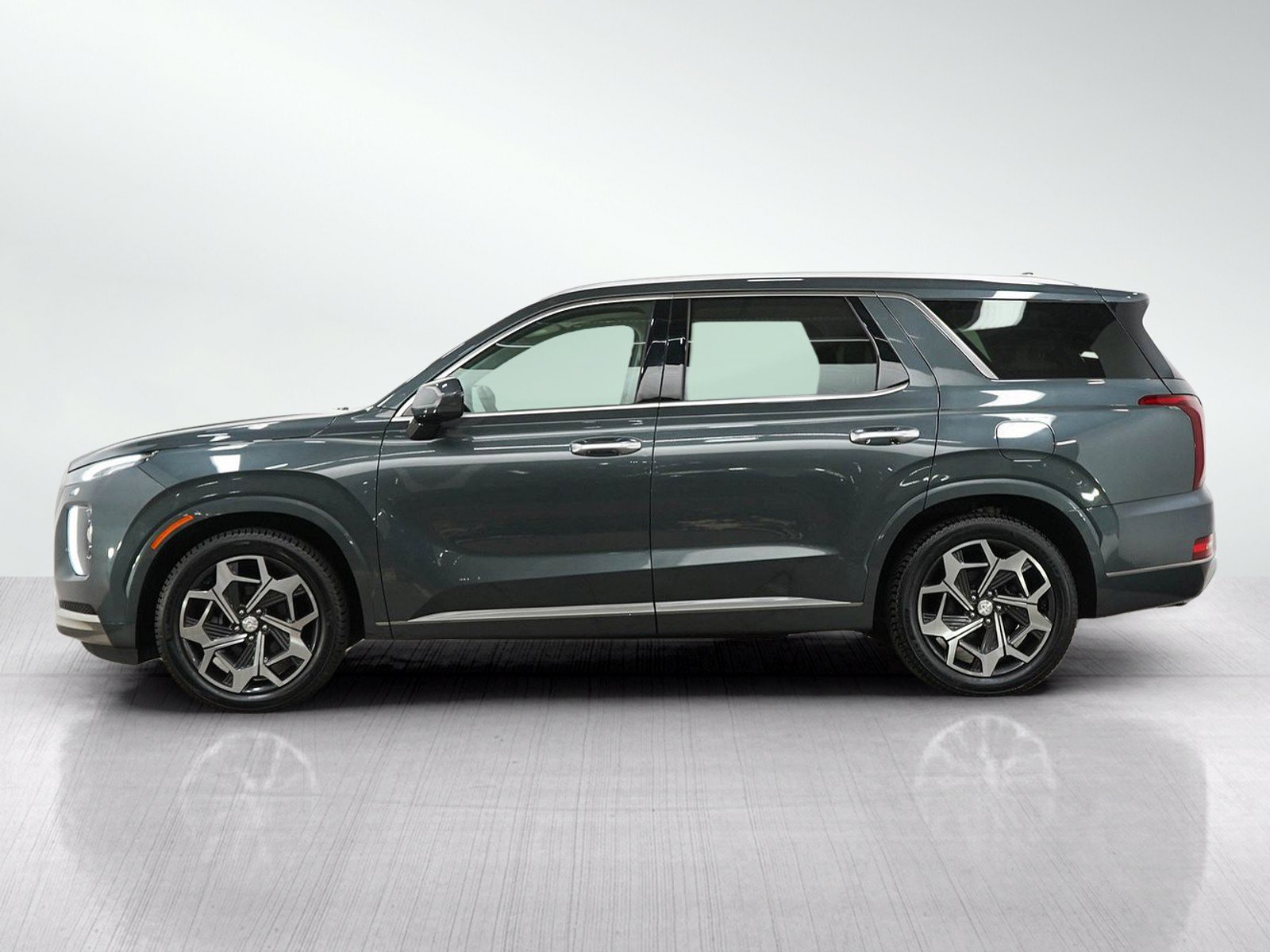 Used 2022 Hyundai Palisade Calligraphy AWD/4WD image 2