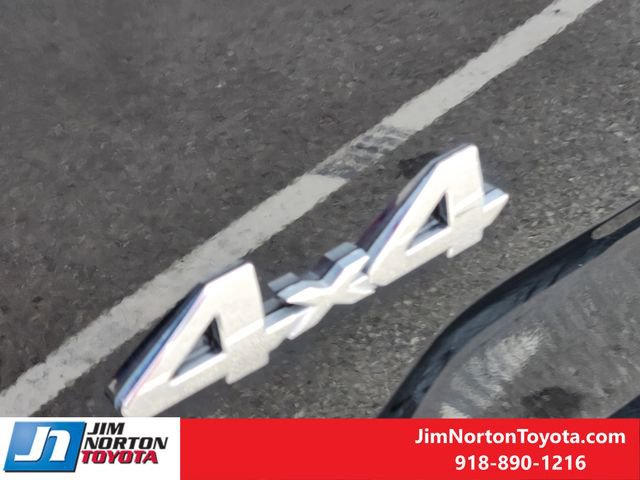 Used 2017 Toyota Tundra Limited w/ Limited Premium Package image 12