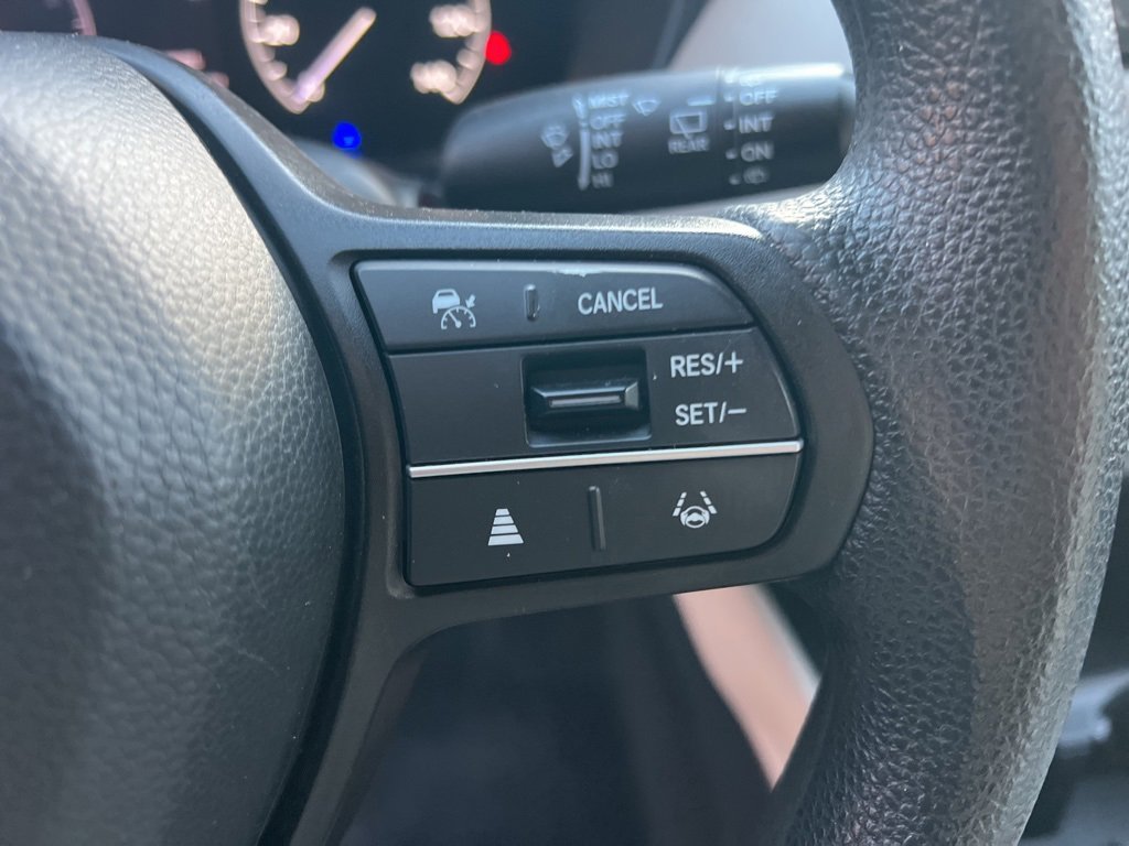 Used 2023 Honda HR-V LX image 16