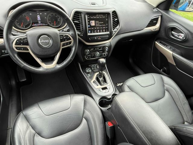 Used 2018 Jeep Cherokee Limited w/ High Altitude Package image 2