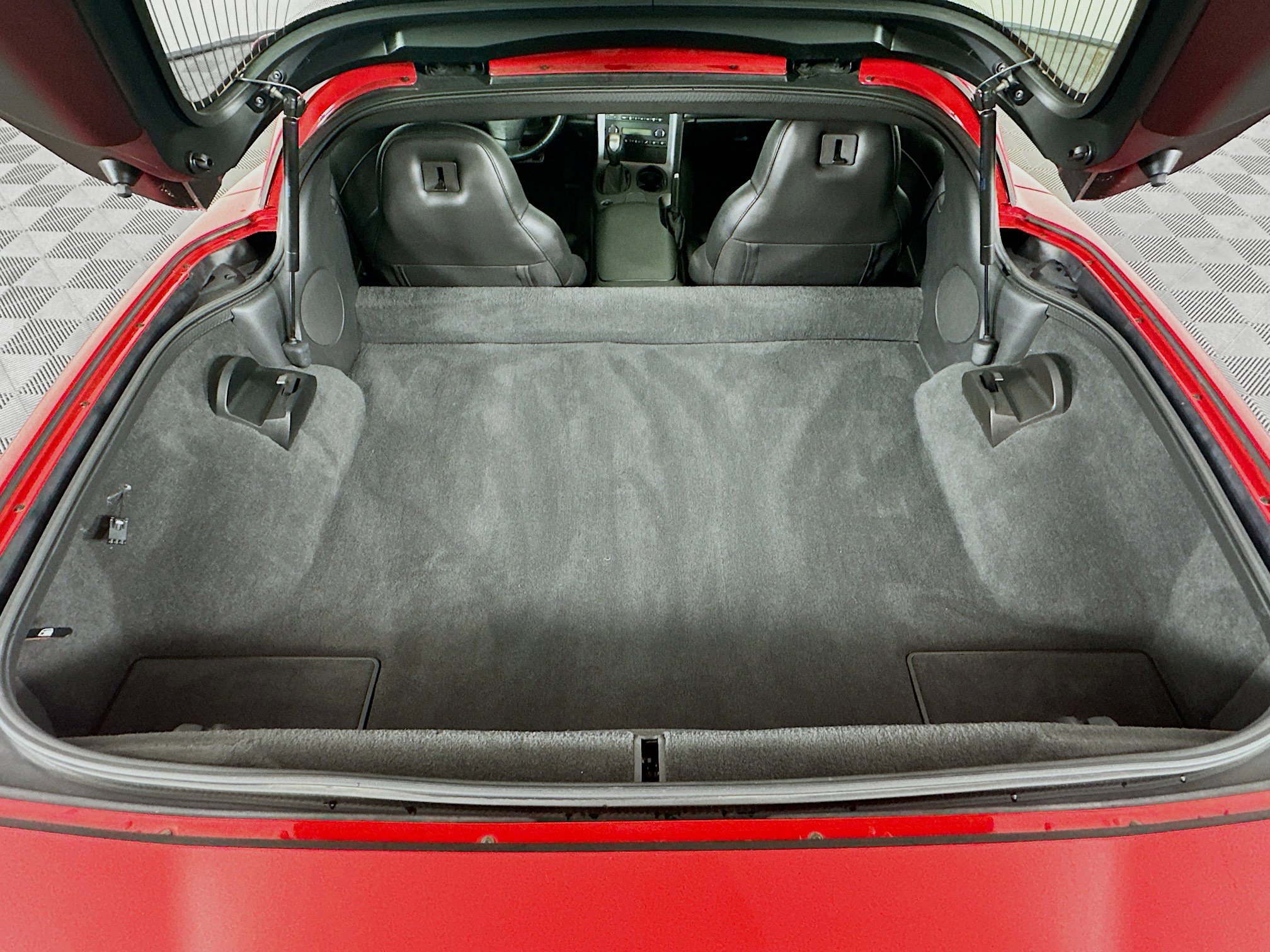 Used 2006 Chevrolet Corvette Coupe image 24