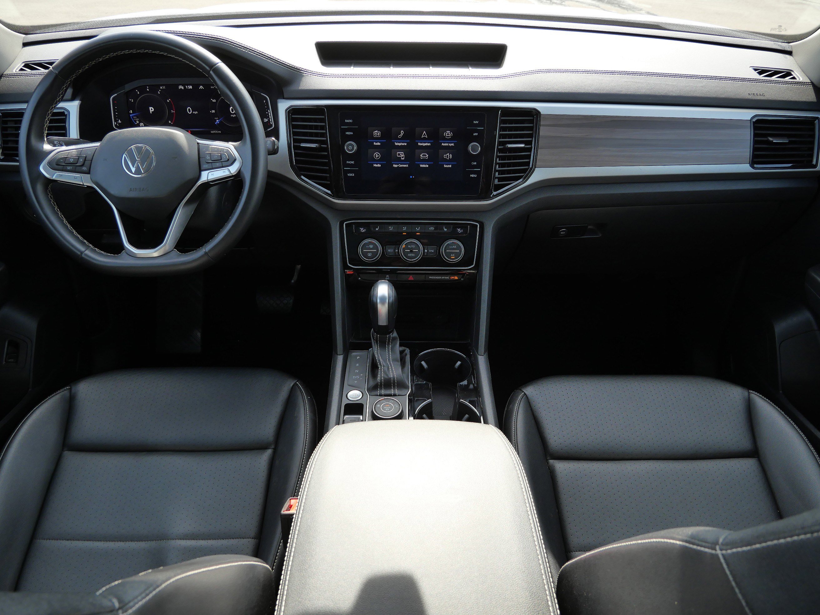 Certified 2023 Volkswagen Atlas SEL AWD/4WD image 10