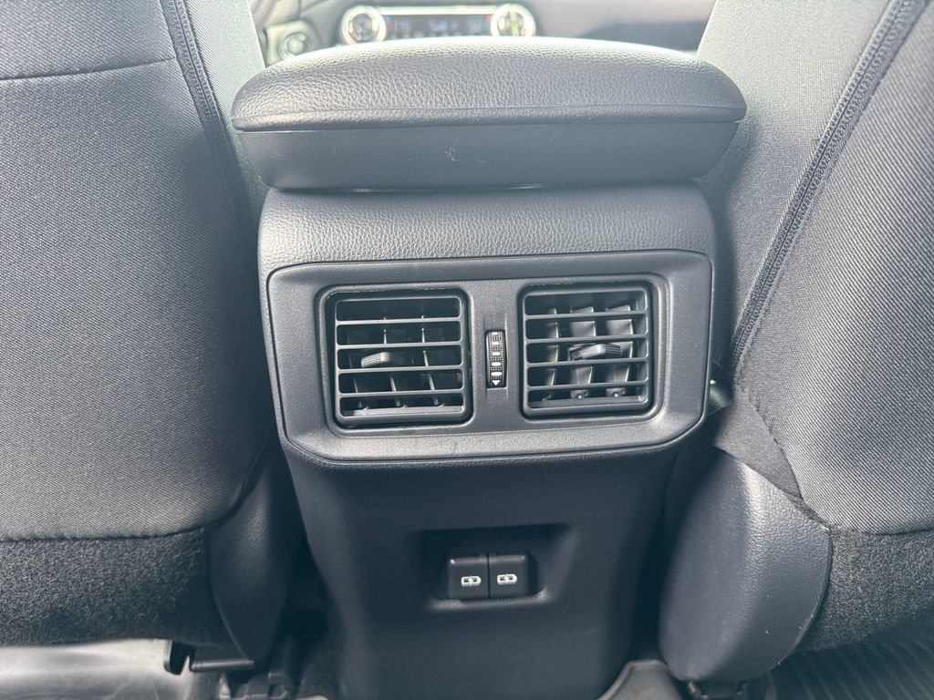Used 2025 Toyota RAV4 XLE w/ Convenience Package FWD image 33