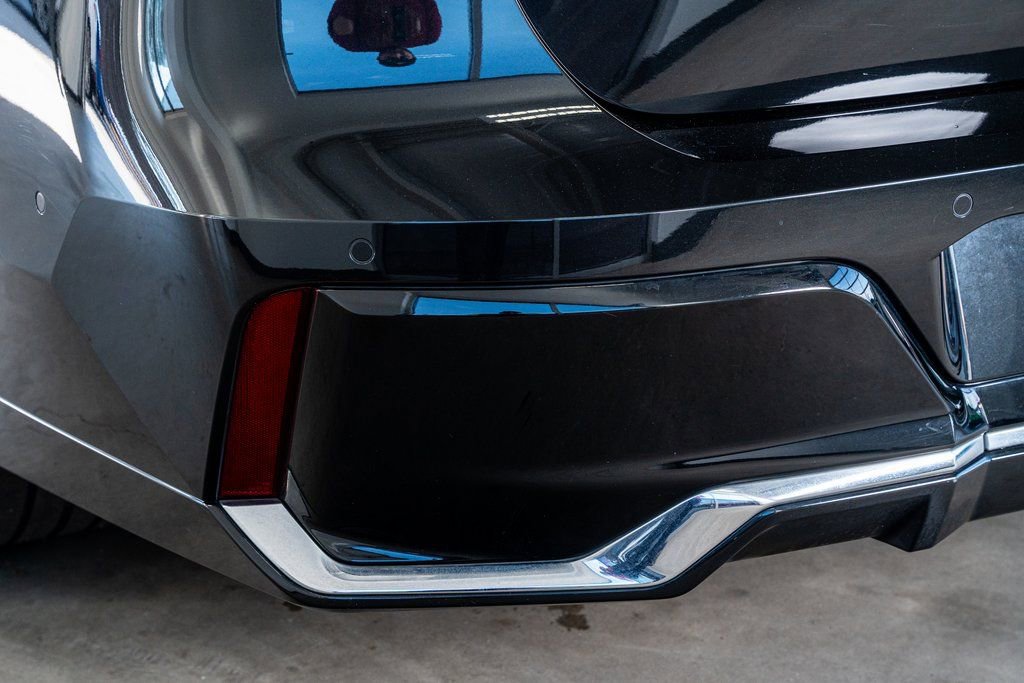 Used 2023 BMW 740i 740i w/ Parking Assistance Package image 24