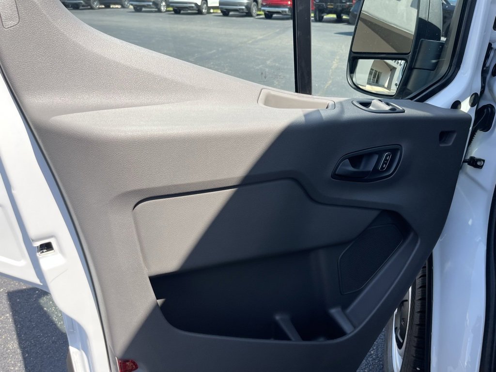 New 2025 Ford Transit 250 148 Medium Roof w/ Load Area Protection Package image 12