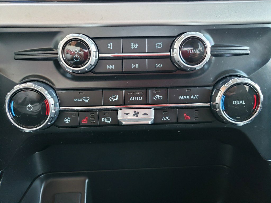 Used 2023 Ford F150 Lightning XLT w/ Equipment Group 312A High AWD/4WD image 27