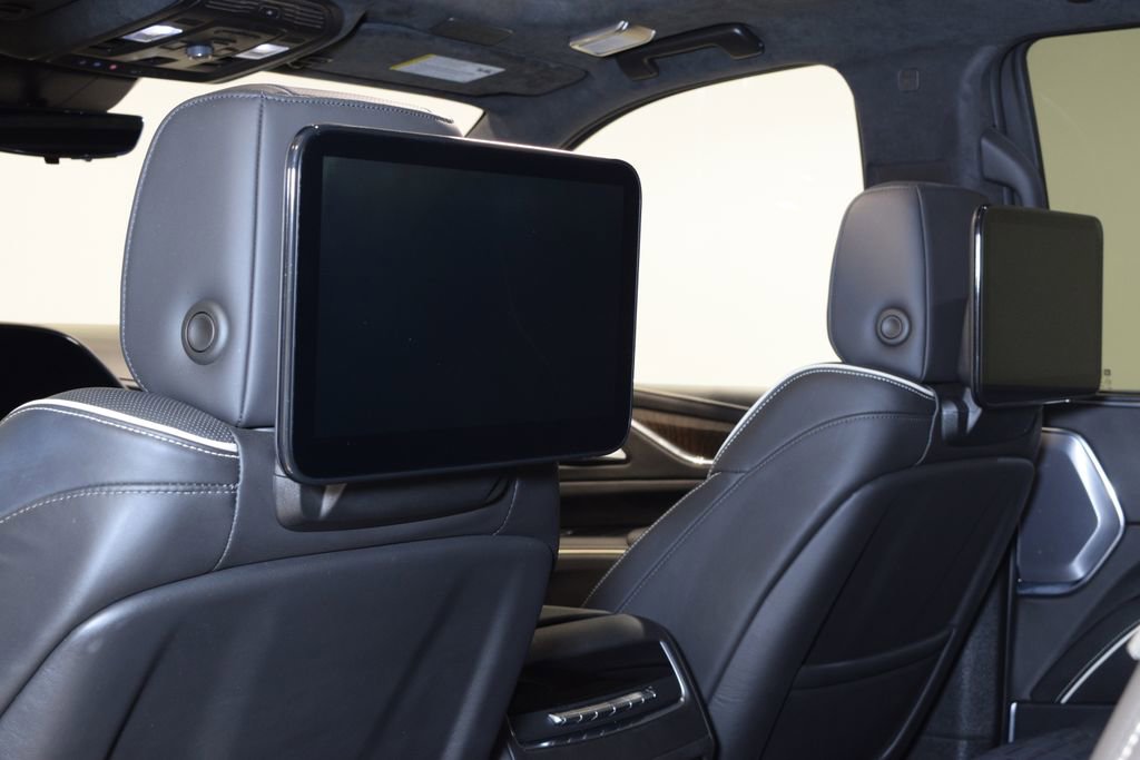 Used 2024 Cadillac Escalade Sport Platinum image 5
