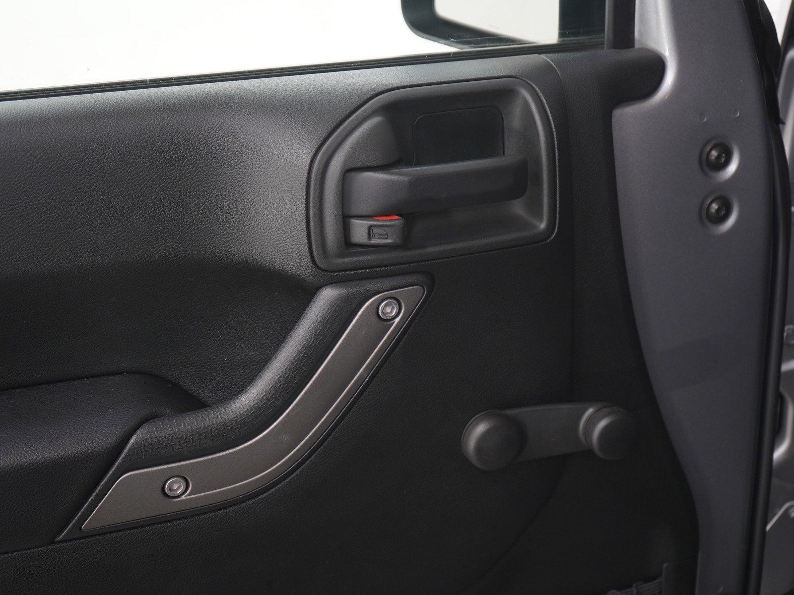 Used 2018 Jeep Wrangler Sport image 20