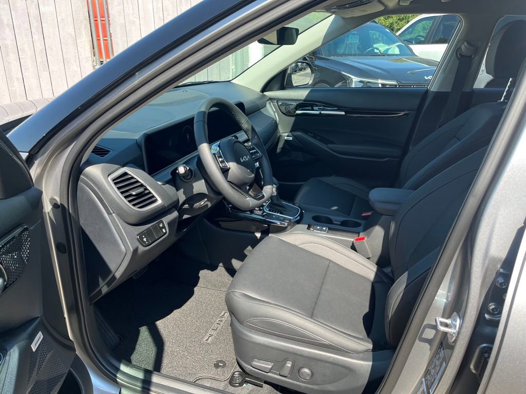 Used 2026 Kia Seltos SX AWD/4WD image 12