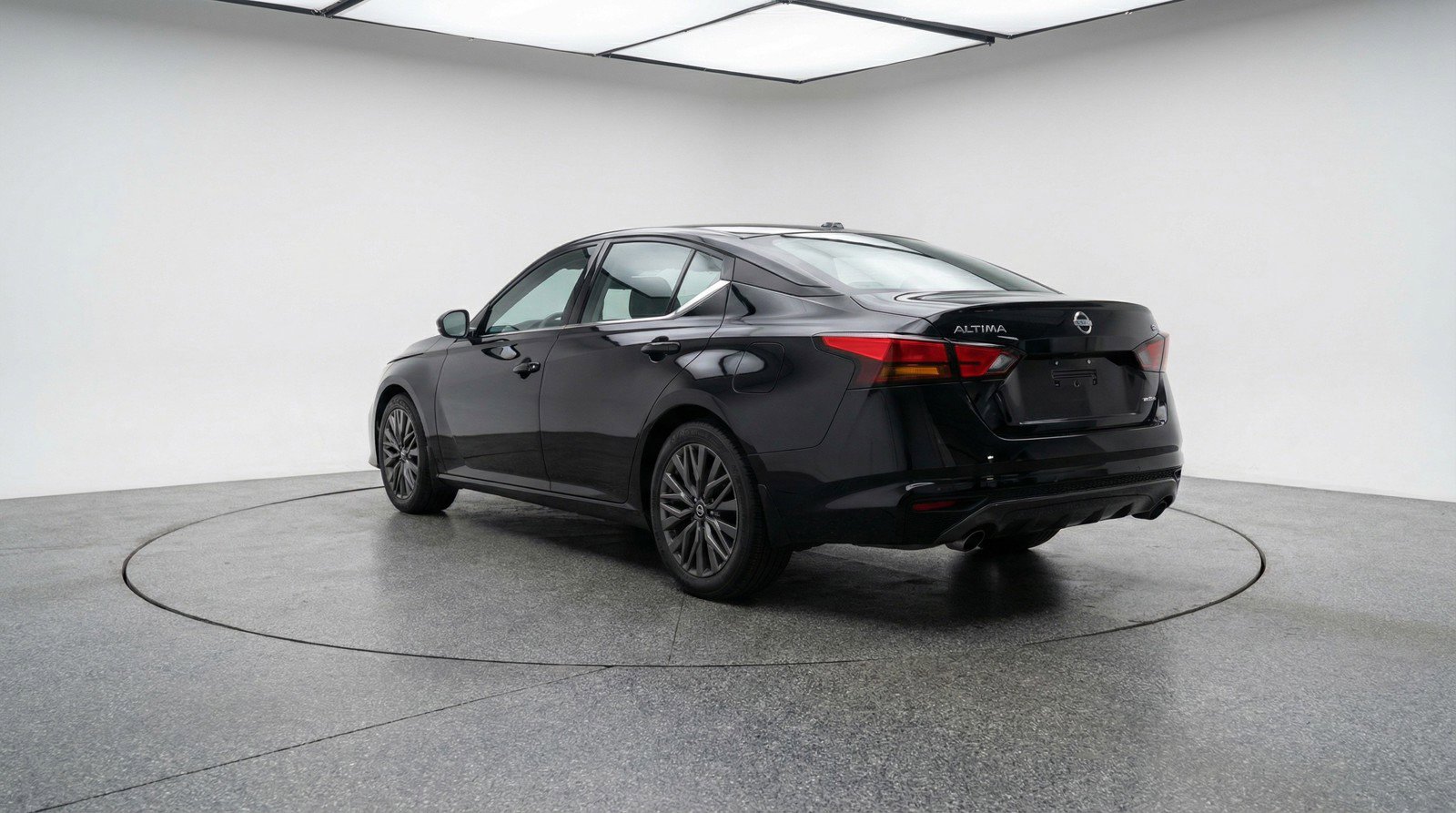 Used 2025 Nissan Altima 2.5 SV image 6