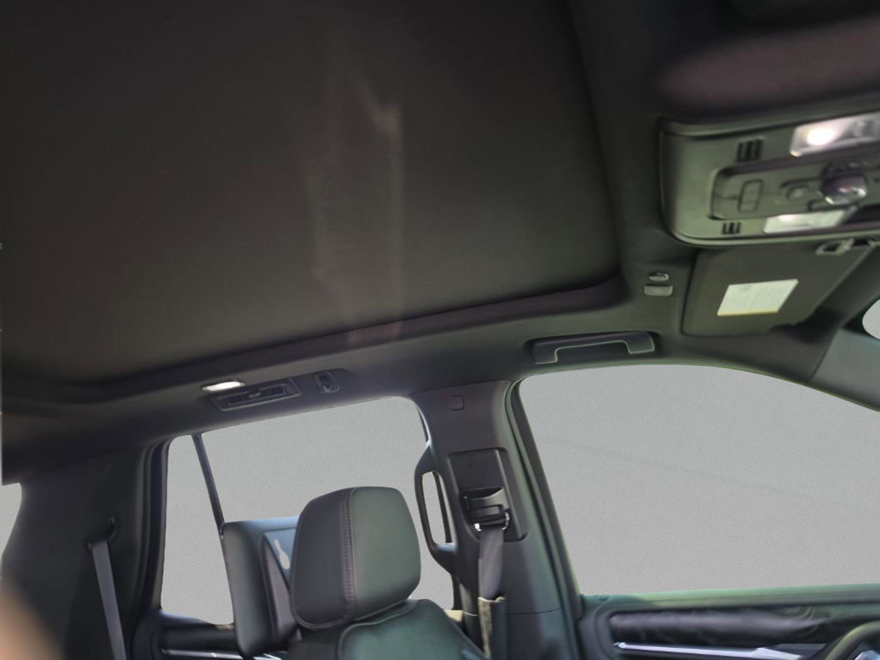 Used 2021 GMC Yukon Denali w/ LPO, Illumination Package image 36