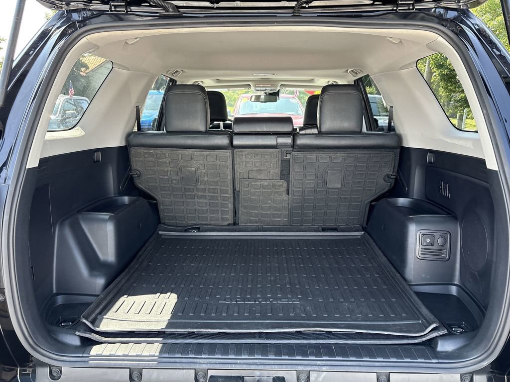 Used 2023 Toyota 4Runner Limited image 28