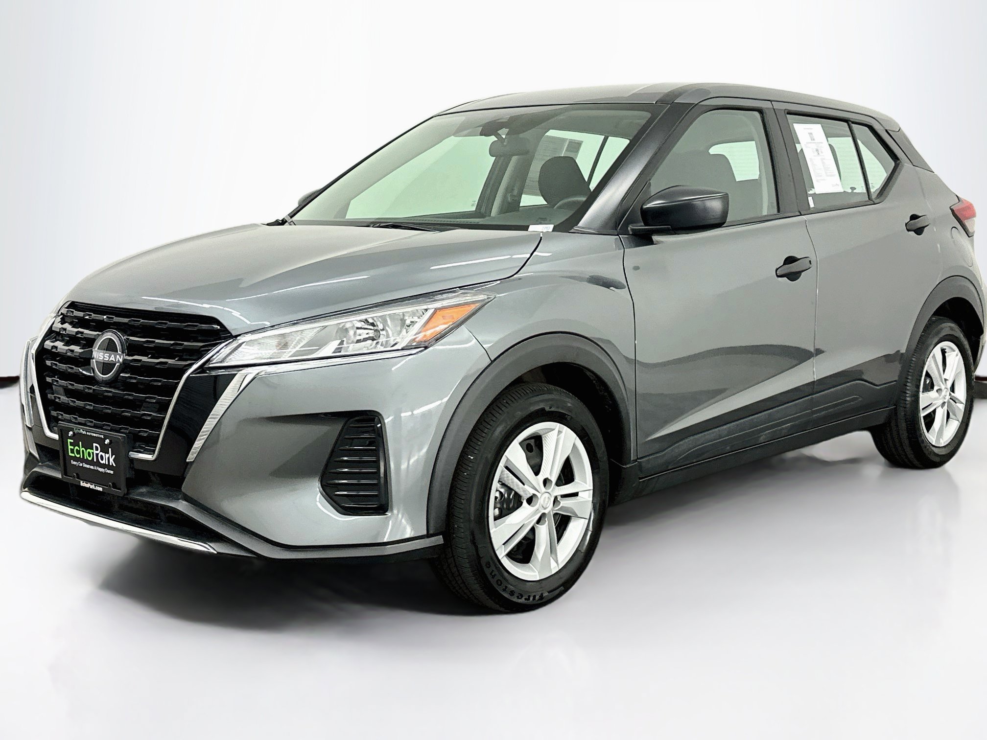 Used 2024 Nissan Kicks S FWD image 3