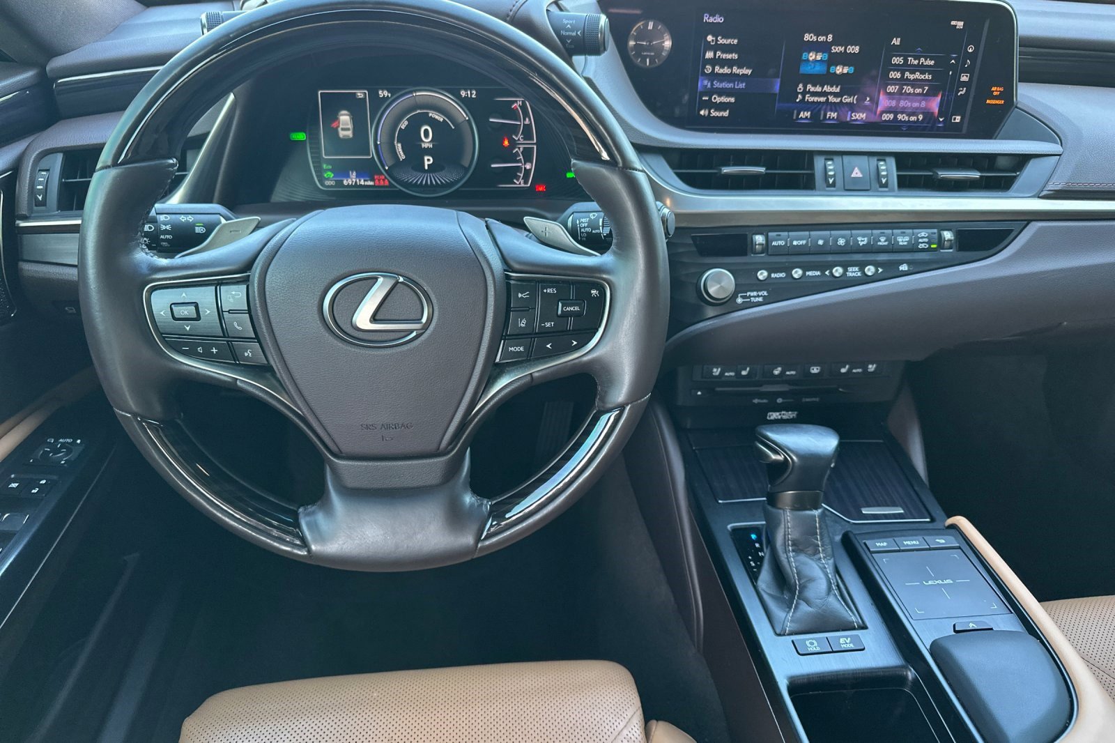 Certified 2021 Lexus ES 300h w/ Accessory Package image 18