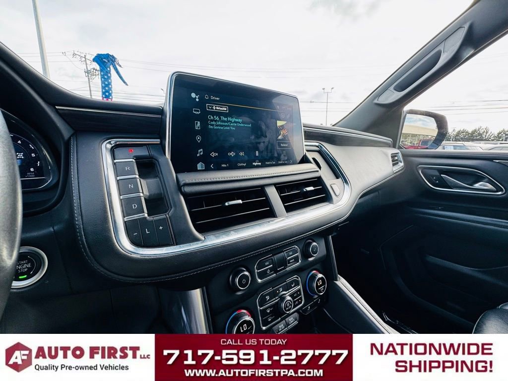 Used 2022 Chevrolet Suburban LT image 12