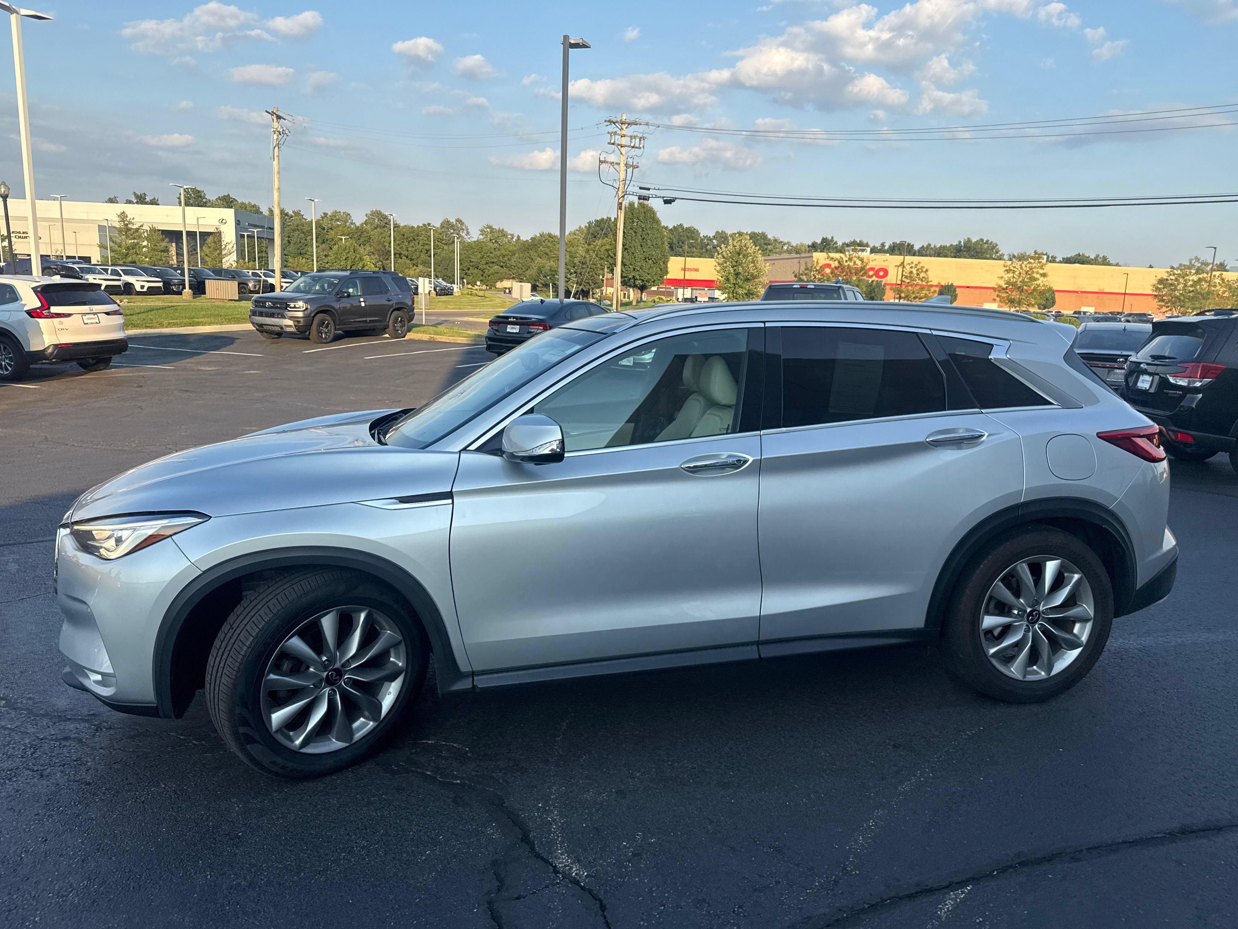 Used 2020 INFINITI QX50 Essential AWD/4WD image 12