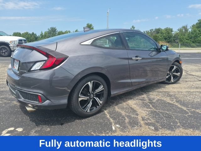 Used 2016 Honda Civic Touring image 6
