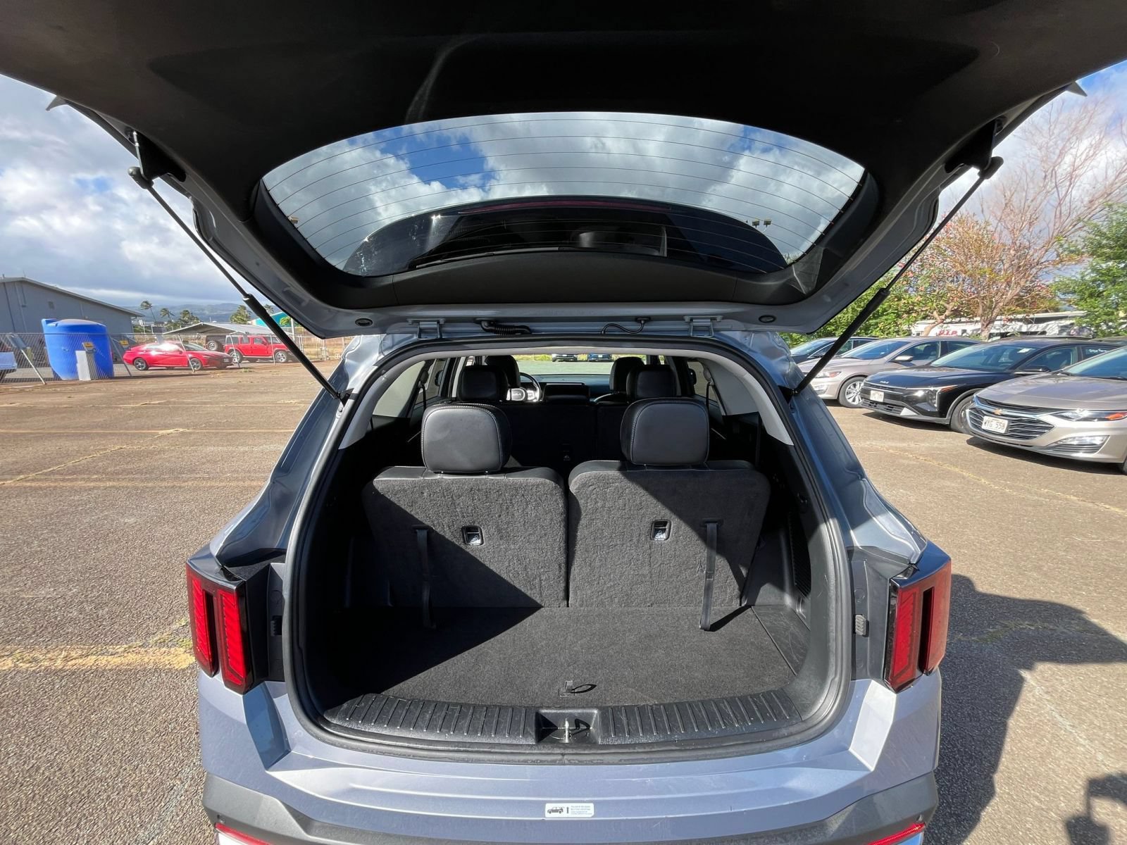 Used 2024 Kia Sorento S FWD image 32