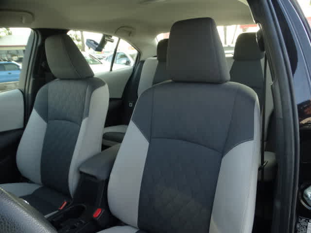 Used 2023 Toyota Corolla LE w/ Carpet Mat Package (TMS) image 19