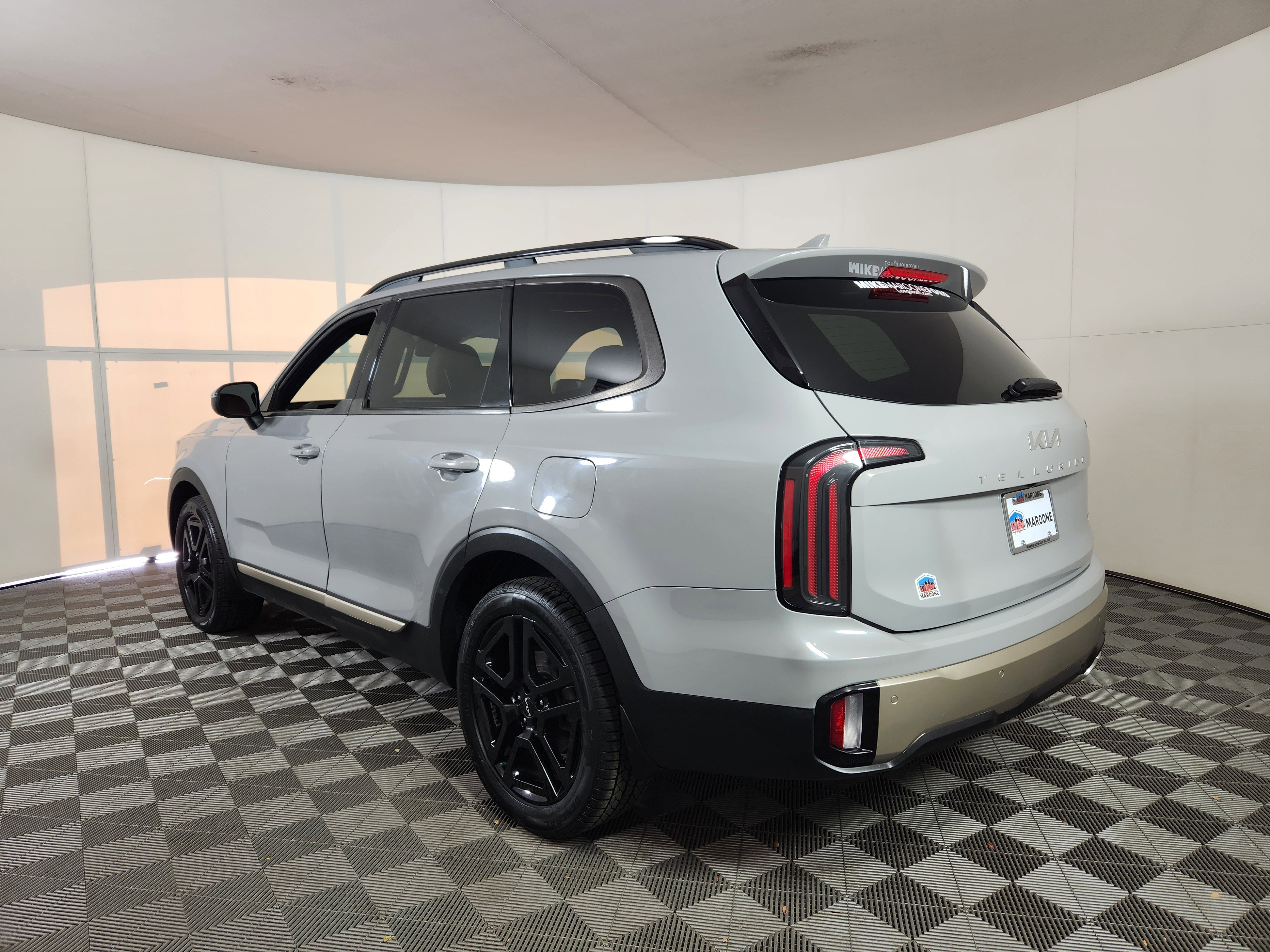 Used 2023 Kia Telluride EX X-Line image 5