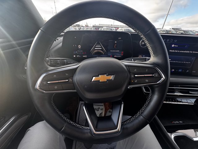 Used 2025 Chevrolet Traverse LT image 15