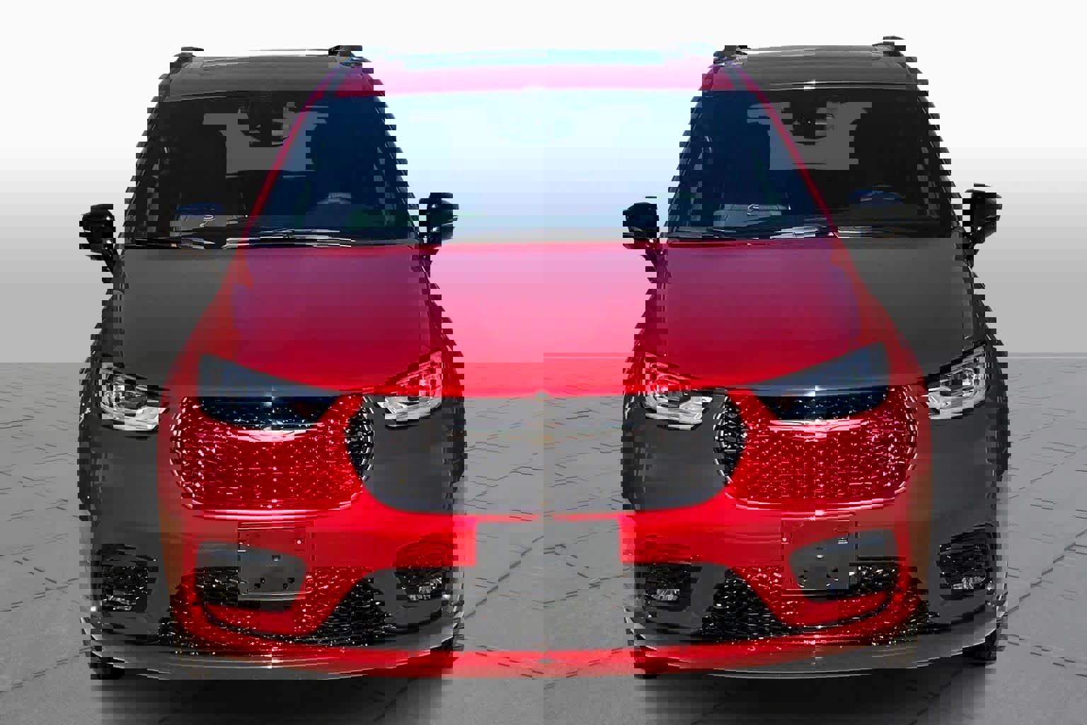 Used 2025 Chrysler Pacifica Limited image 3