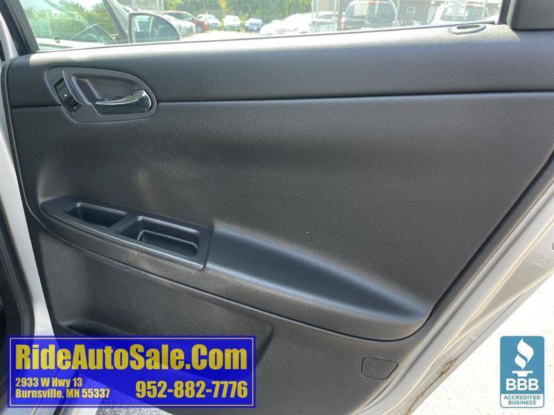 Used 2009 Chevrolet Impala Police FWD image 15