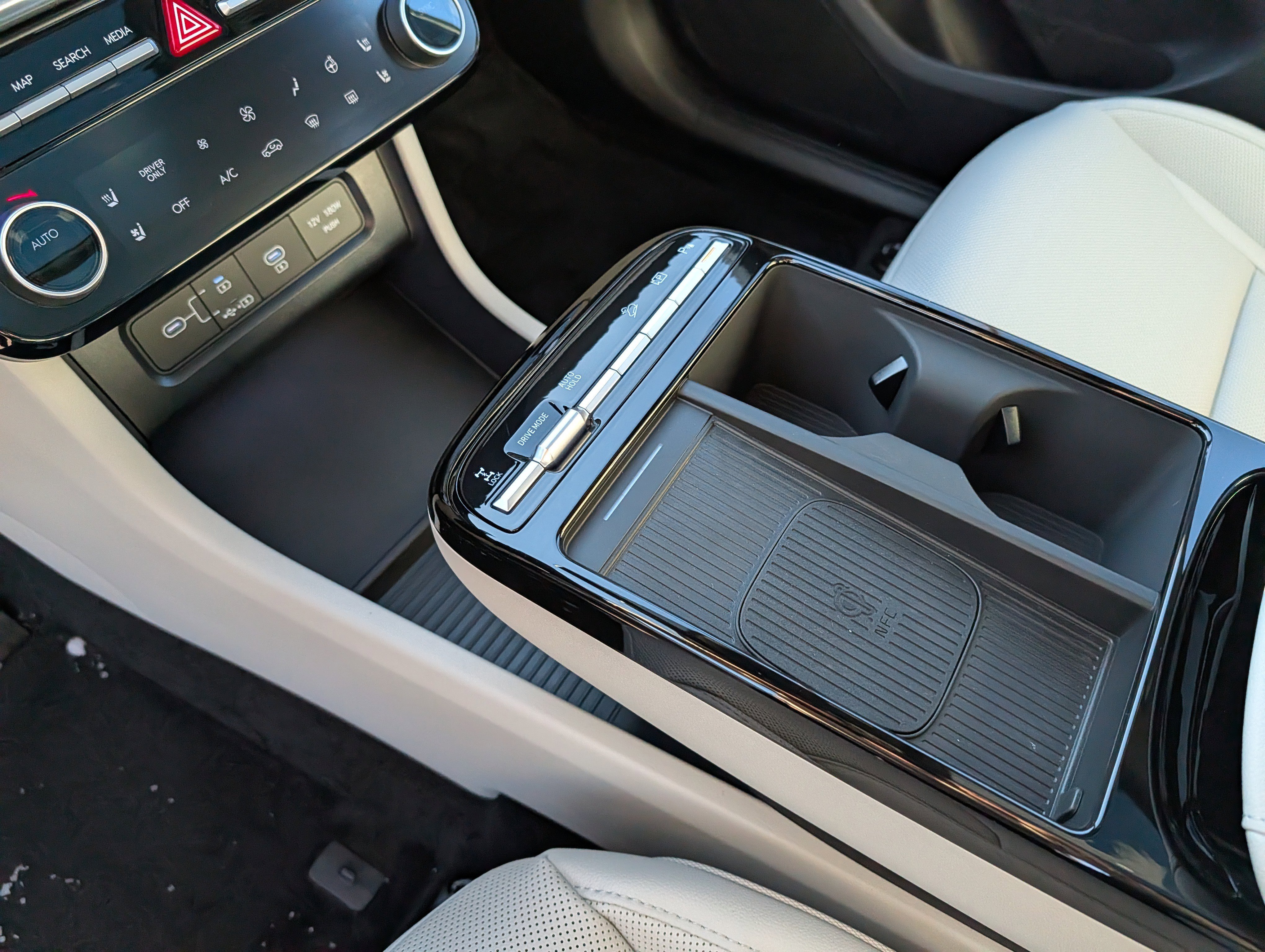 New 2026 Hyundai Tucson Limited image 14